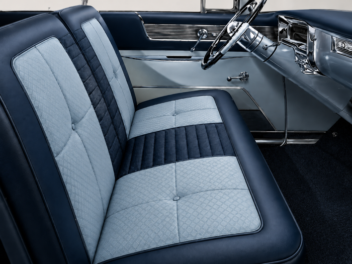 Cadillac 1955 Serie 62 Coupe – Vinylklädsel