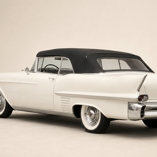 Svart cabriolettsufflett med bakruta – Cadillac & Buick 1957–1958