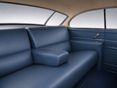 Cadillac Series 62 Sedan 1950 – vinyl till fram- och baksäte