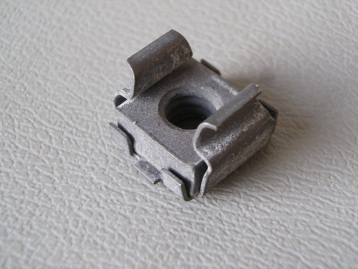 Mutterkorg UNC 1/4"