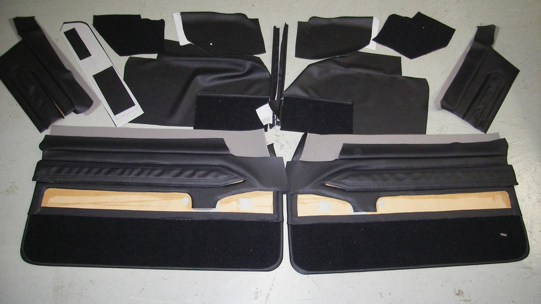 Cadillac 1956 Serie 62 Coupe – Sidoklädsel