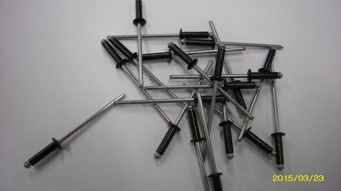 Popnit svarta 25 styck 8 mm