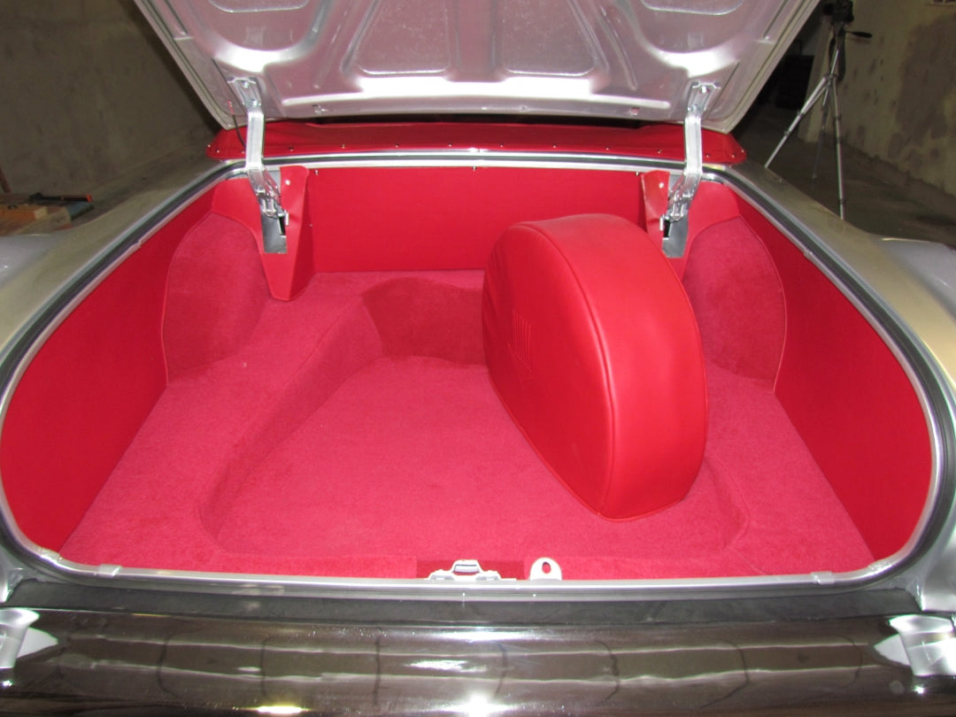 Cadillac 1957 Fleetwood Series 60 – Bagageinredning